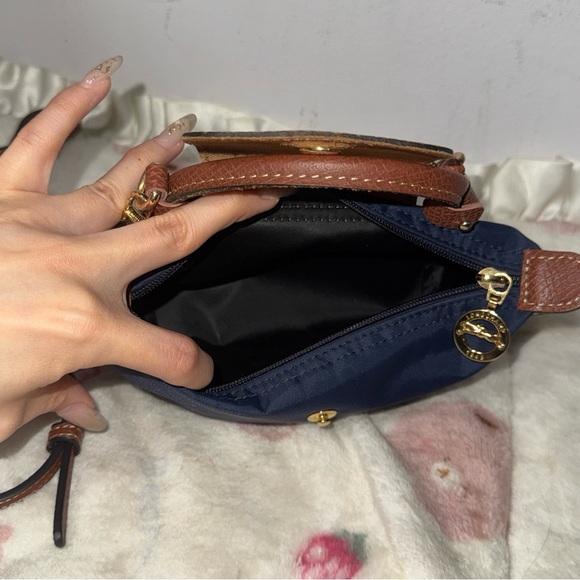 LONGCHAMP LE PLIAGE ORIGINAL POUCH WITH HANDLE & STRAP INCLUDED - Picture 4 of 7
